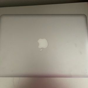 2009 MacBook Pro laptop